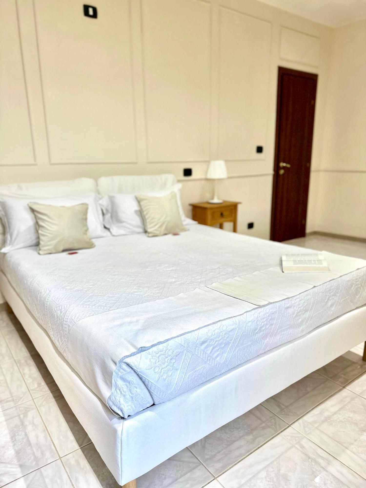 B&B Eyexei Domus อากริเจนโต ภายนอก รูปภาพ