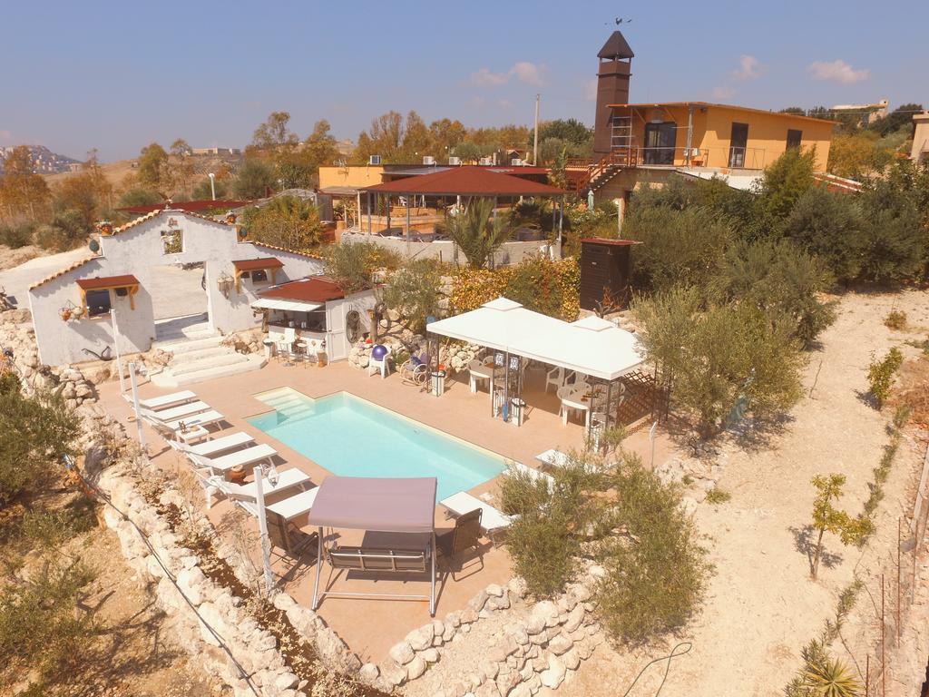 B&B Eyexei Domus อากริเจนโต ภายนอก รูปภาพ