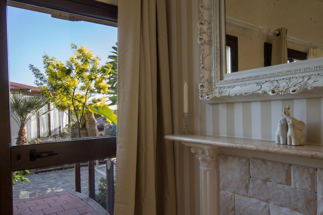 B&B Eyexei Domus อากริเจนโต ภายนอก รูปภาพ